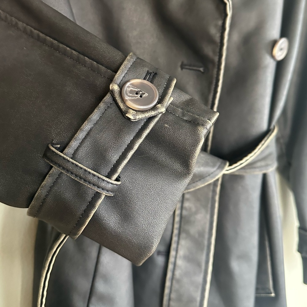 Zara Elegant Black Trench Coat - Picture 3 of 6